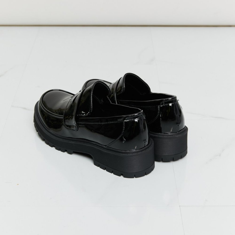 Forever Link Round Toe Loafers - Picture 6 of 6
